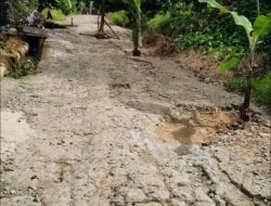 Jalan Poros Desa Amola Menuju Desa Kaleok Masih Dalam Kondisi Memprihatinkan