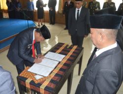 Pelantikan Pejabat Eselon II Warnai Pemerintahan Mamasa
